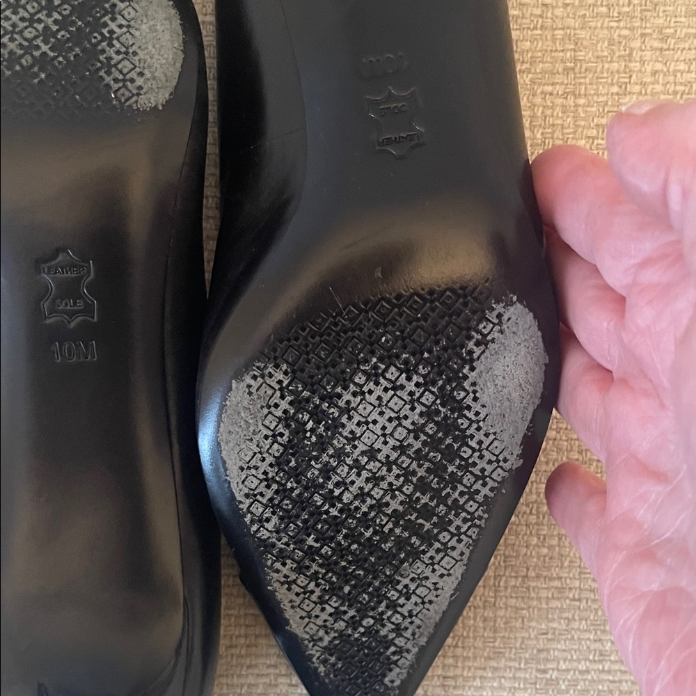 Tory Burch Black Leather Heels - Picture 6 of 7